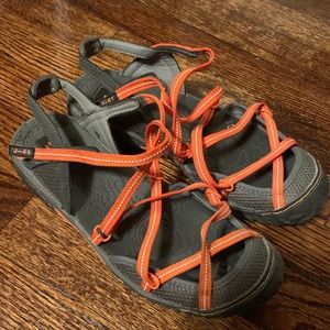 J41 Adventure On shoes